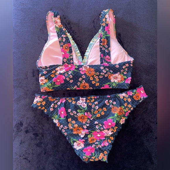 Shade & Shore Women’s Navy Floral Bikini Set Size Large - Picture 2 of 7